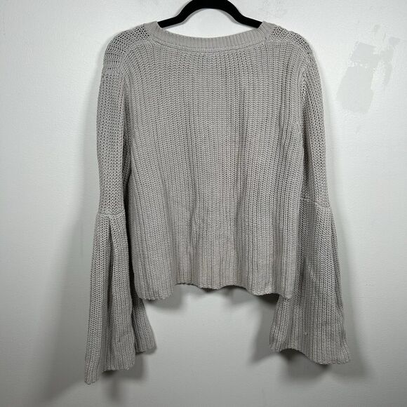 Free People Sweater Womens Size Medium Damsel Bell Sleeve Cropped Gray Oversized - Picture 5 of 9